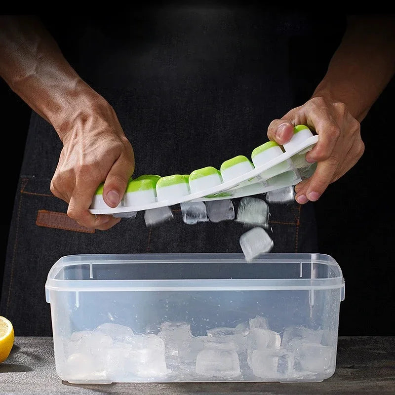 Azylo 14-Grid Smart Hybrid Ice Cube Tray with Spill-Proof Lid