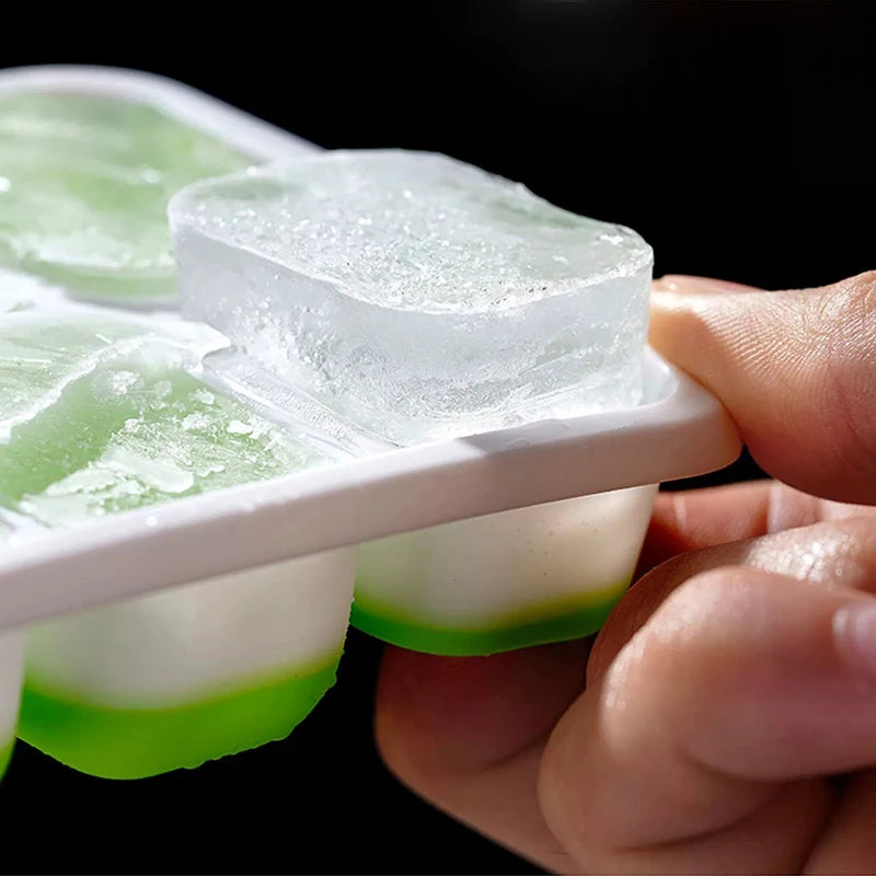 Azylo 14-Grid Smart Hybrid Ice Cube Tray with Spill-Proof Lid